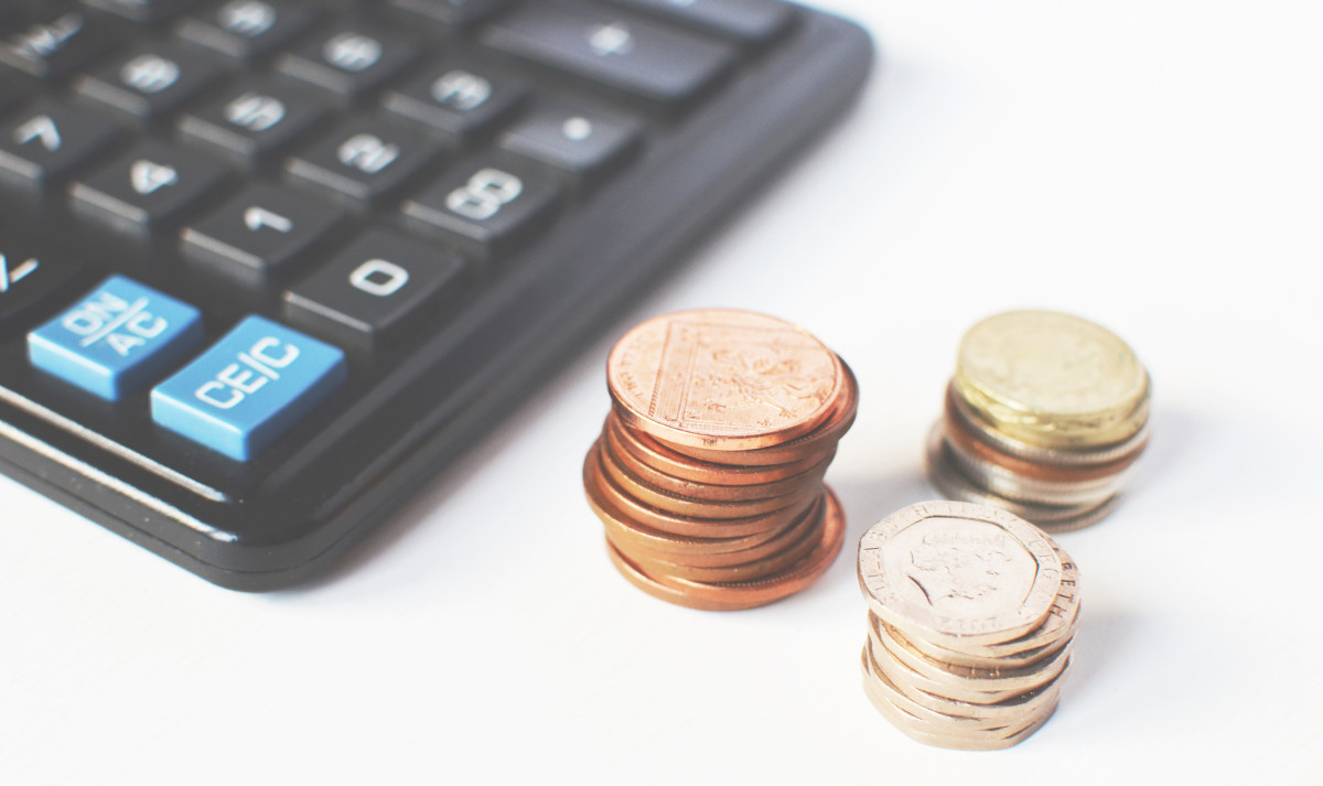 numbers-money-calculating-calculation