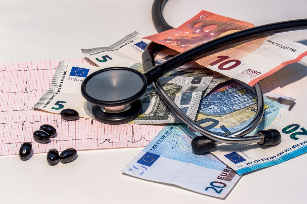 doctor-money-small