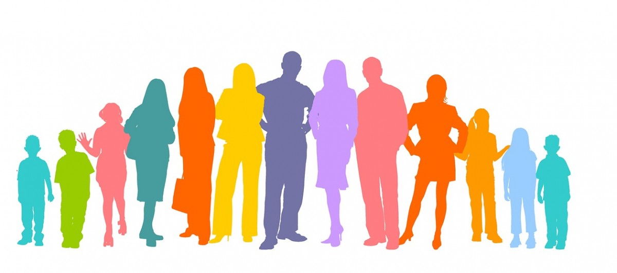 crowd-2718833_1280